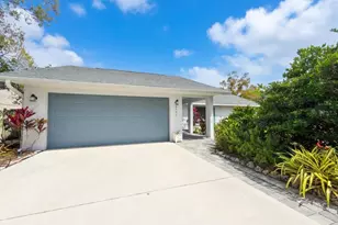 8425 Cypress Lake Cir, Sarasota, FL 34243 - Photo 1