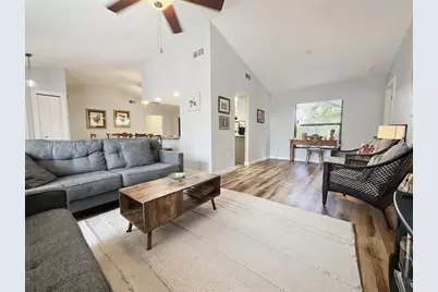 8425 Cypress Lake Circle, Sarasota, FL 34243 - Photo 10