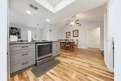 8425 Cypress Lake Circle, Sarasota, FL 34243 - Photo 8