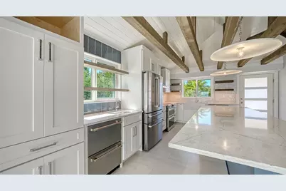 948 Spanish Drive S, Longboat Key, FL 34228 - Photo 16