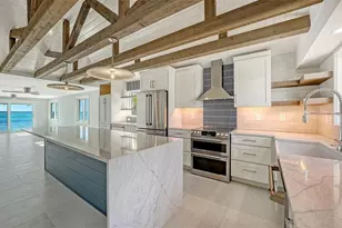 948 Spanish Dr S, Longboat Key, FL 34228 - Photo 10