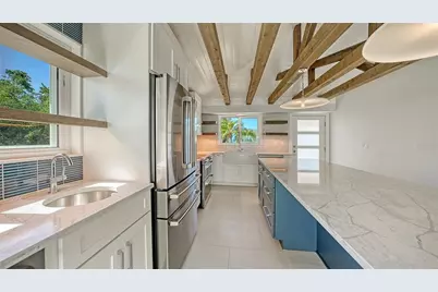 948 Spanish Drive S, Longboat Key, FL 34228 - Photo 12