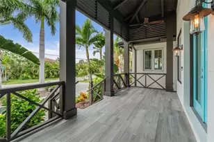 5569 Cape Leyte Dr, Sarasota, FL 34242 - Photo 8
