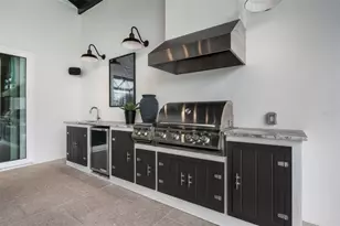 5569 Cape Leyte Dr, Sarasota, FL 34242 - Photo 58