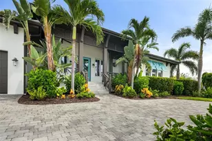 5569 Cape Leyte Dr, Sarasota, FL 34242 - Photo 6
