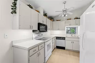 396 Chartley Ct S, Sarasota, FL 34232 - Photo 24