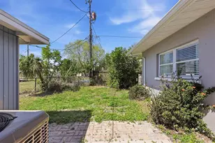 3727 Dover Dr, Sarasota, FL 34235 - Photo 42