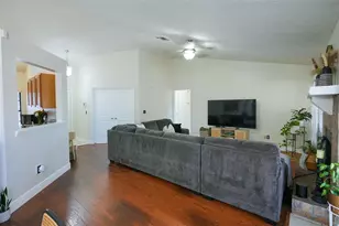 4136 Spring Way Cir, Valrico, FL 33596 - Photo 10