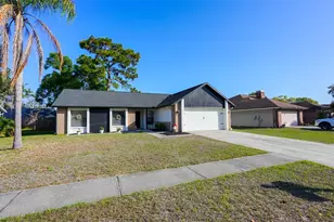 4136 Spring Way Cir, Valrico, FL 33596 - Photo 6
