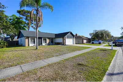 4136 Spring Way Cir, Valrico, FL 33596 - Photo 4