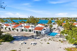 1585 Tarpon Center Dr, Venice, FL 34285 - Photo 4