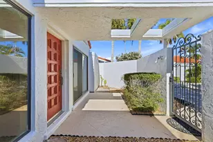 1585 Tarpon Center Dr, Venice, FL 34285 - Photo 8