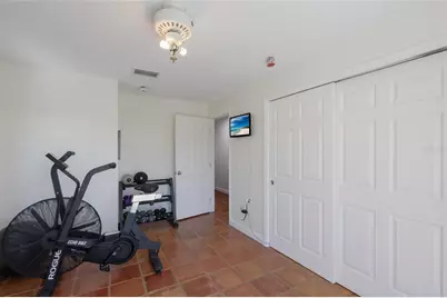 2412 Avenue B, Bradenton Beach, FL 34217 - Photo 20