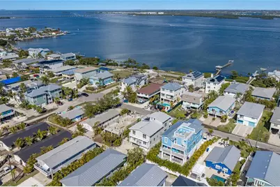 2412 Avenue B, Bradenton Beach, FL 34217 - Photo 46
