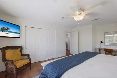 2412 Avenue B, Bradenton Beach, FL 34217 - Photo 22