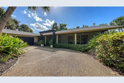 5345 Siesta Court, Sarasota, FL 34242 - Photo 2