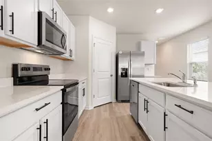 3218 Bitterroot Ln, Bradenton, FL 34211 - Photo 4