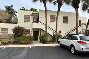 378 Springdale Dr, Bradenton, FL 34210 - Photo 1