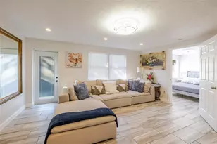 4925 Remington Dr, Sarasota, FL 34234 - Photo 10