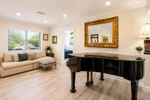 4925 Remington Dr, Sarasota, FL 34234 - Photo 8