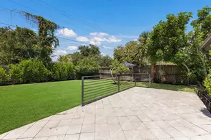 4925 Remington Dr, Sarasota, FL 34234 - Photo 20