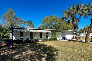 1330 S Jefferson Ave, Sarasota, FL 34239 - Photo 1