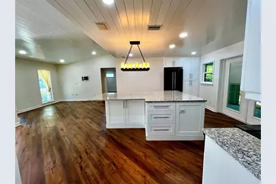 1330 S Jefferson Avenue, Sarasota, FL 34239 - Photo 8