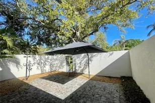 1330 S Jefferson Ave, Sarasota, FL 34239 - Photo 30