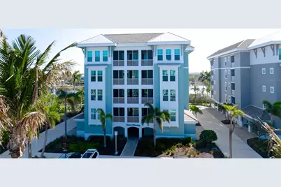 379 Aruba Circle #303, Bradenton, FL 34209 - Photo 2