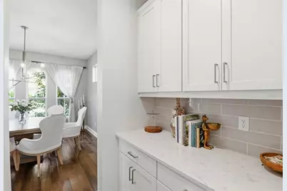 5225 Asher Court, Sarasota, FL 34232 - Photo 8