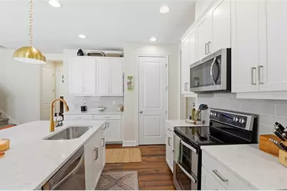 5225 Asher Court, Sarasota, FL 34232 - Photo 12