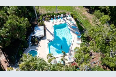 542 542 Lakeside Drive #542, Bradenton, FL 34210 - Photo 2