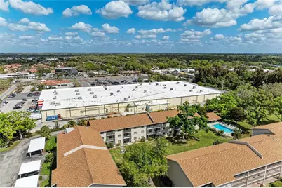 3983 Maceachen Boulevard #424, Sarasota, FL 34233 - Photo 34