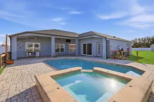 4324 Windmill Pointe Dr, Plant City, FL 33567 - Photo 2