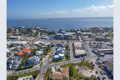 303 55th Street, Holmes Beach, FL 34217 - Photo 56