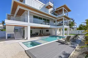 303 55th St, Holmes Beach, FL 34217 - Photo 44