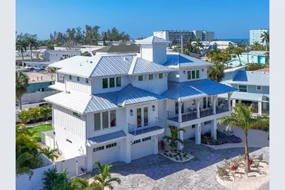 303 55th Street, Holmes Beach, FL 34217 - Photo 2