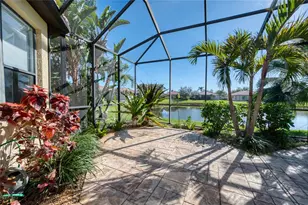 8142 Stirling Falls Cir, Sarasota, FL 34243 - Photo 6