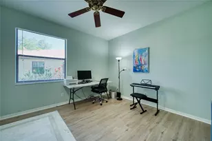 8142 Stirling Falls Cir, Sarasota, FL 34243 - Photo 18