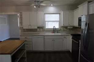 5911 7th Ave Dr W, Bradenton, FL 34209 - Photo 4