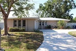 5911 7th Ave Dr W, Bradenton, FL 34209 - Photo 1