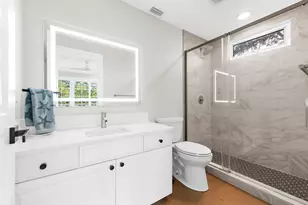 3941 Hamilton Club Cir, Sarasota, FL 34242 - Photo 32