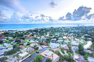 5354 Shadow Lawn Dr, Sarasota, FL 34242 - Photo 2