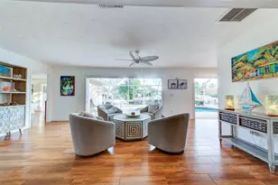 5354 Shadow Lawn Dr, Sarasota, FL 34242 - Photo 16