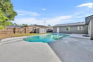 2216 Cherbourg Ct, Orlando, FL 32808 - Photo 32