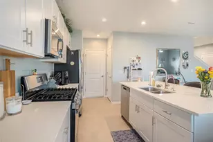 5912 Laurelcrest Gln, Palmetto, FL 34221 - Photo 6