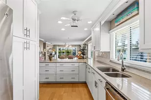 6750 Gulf of Mexico Dr, Longboat Key, FL 34228 - Photo 18