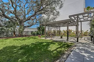 1563 4th St, Sarasota, FL 34236 - Photo 8