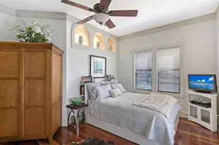 1563 4th St, Sarasota, FL 34236 - Photo 6