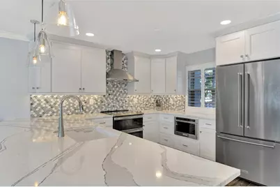 4410 Exeter Drive #204, Longboat Key, FL 34228 - Photo 8